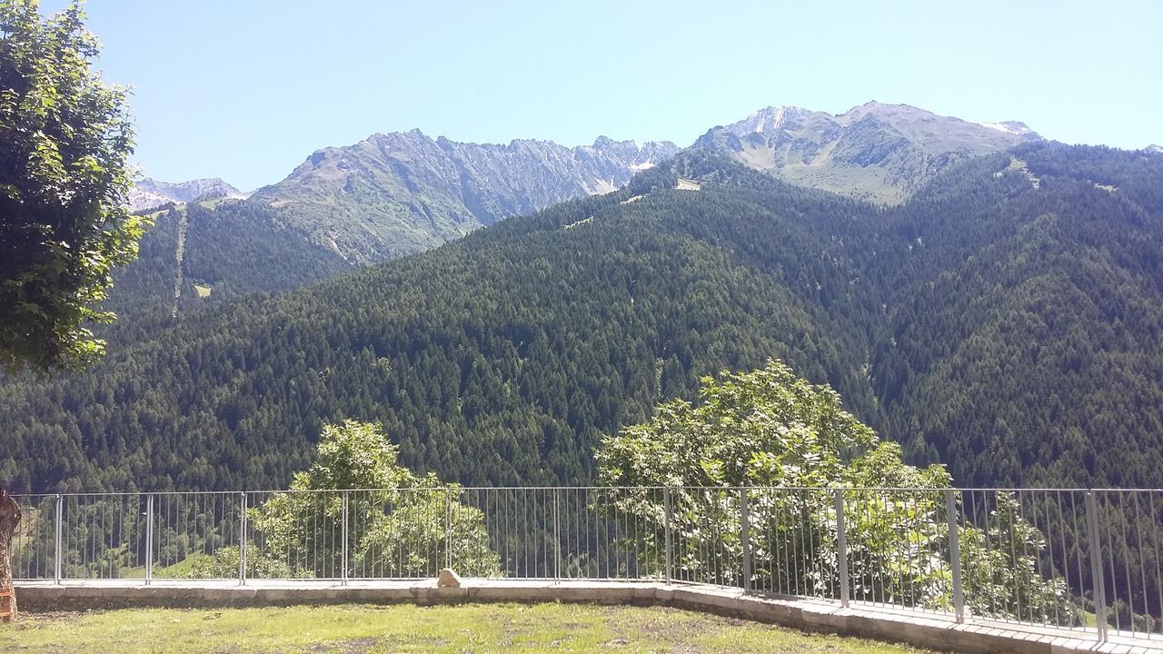 La Vecchia Scuola Bed & Breakfast Villa d'Allegno ภายนอก รูปภาพ