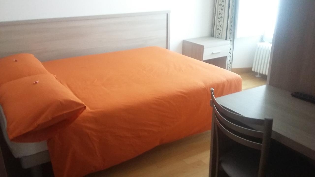 La Vecchia Scuola Bed & Breakfast Villa d'Allegno ภายนอก รูปภาพ