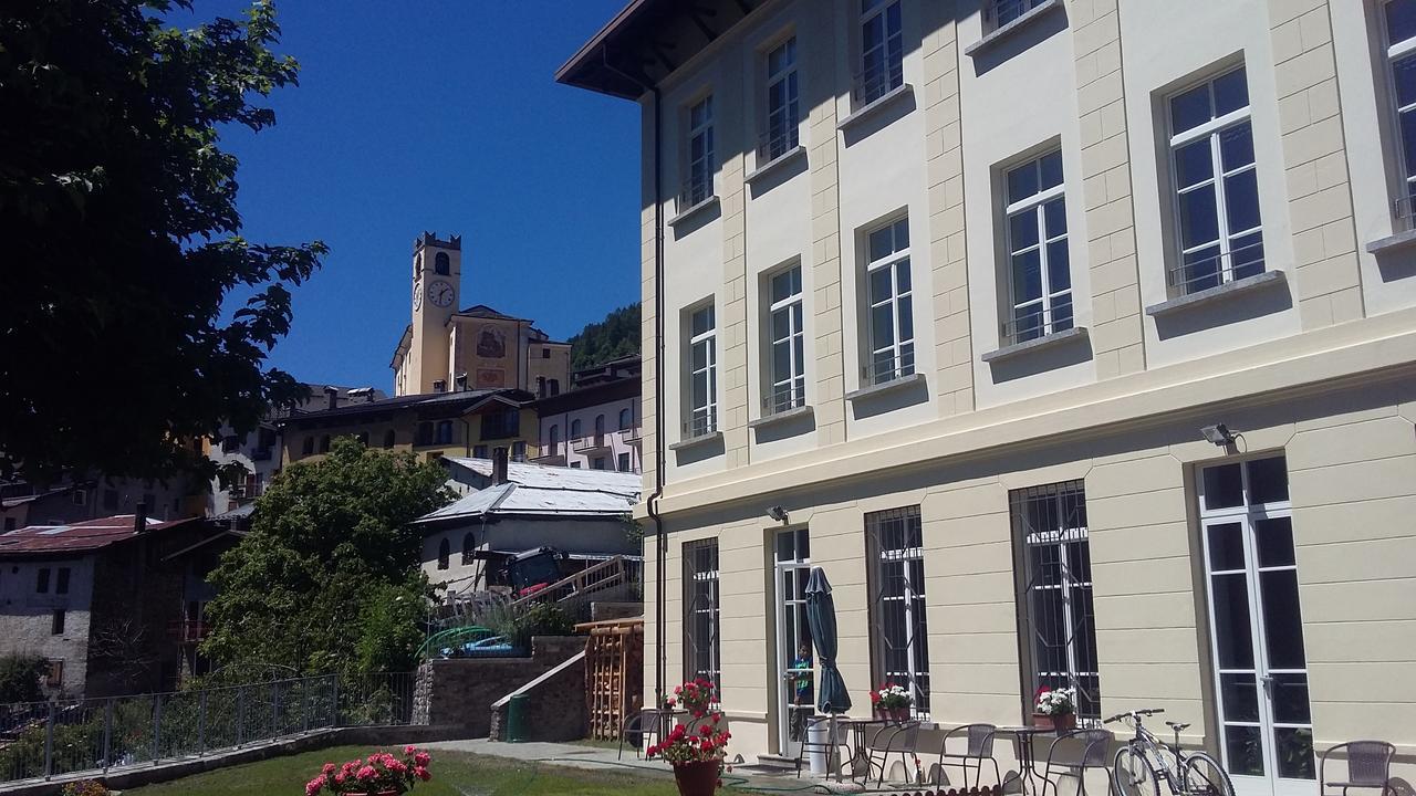 La Vecchia Scuola Bed & Breakfast Villa d'Allegno ภายนอก รูปภาพ