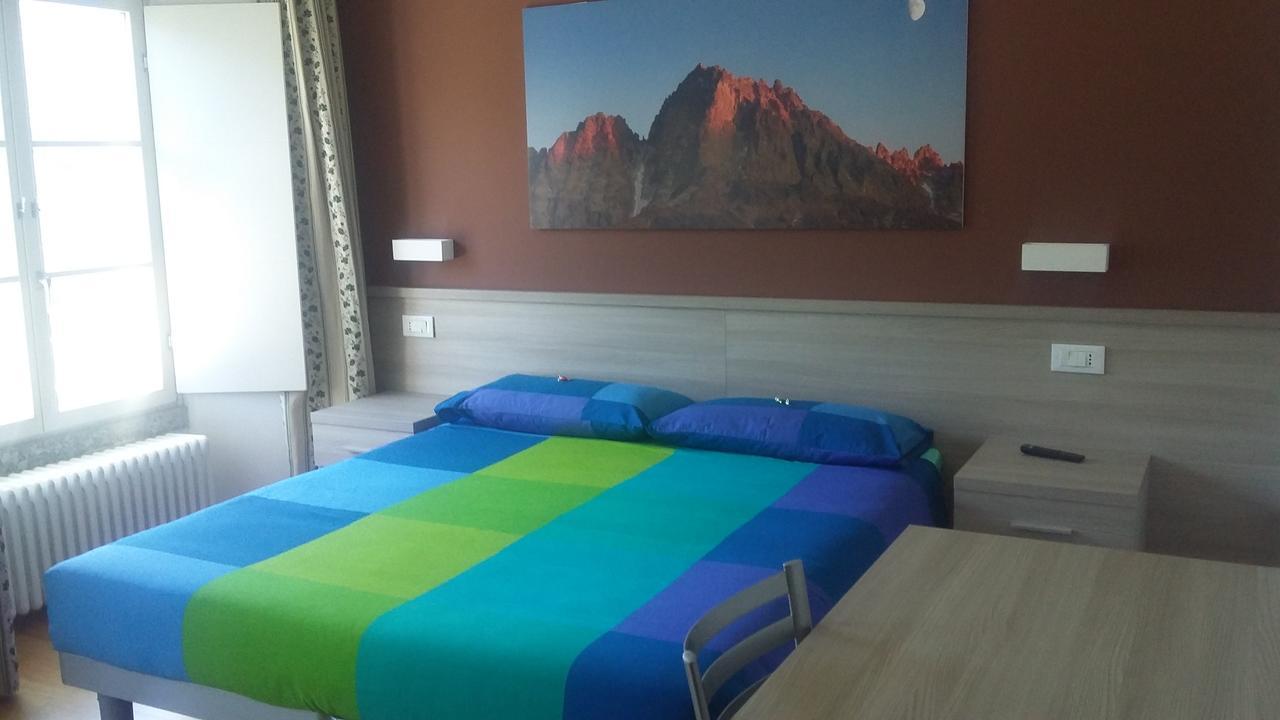 La Vecchia Scuola Bed & Breakfast Villa d'Allegno ภายนอก รูปภาพ