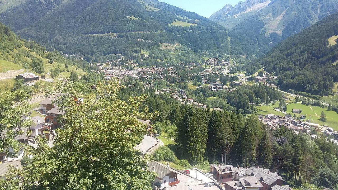 La Vecchia Scuola Bed & Breakfast Villa d'Allegno ภายนอก รูปภาพ