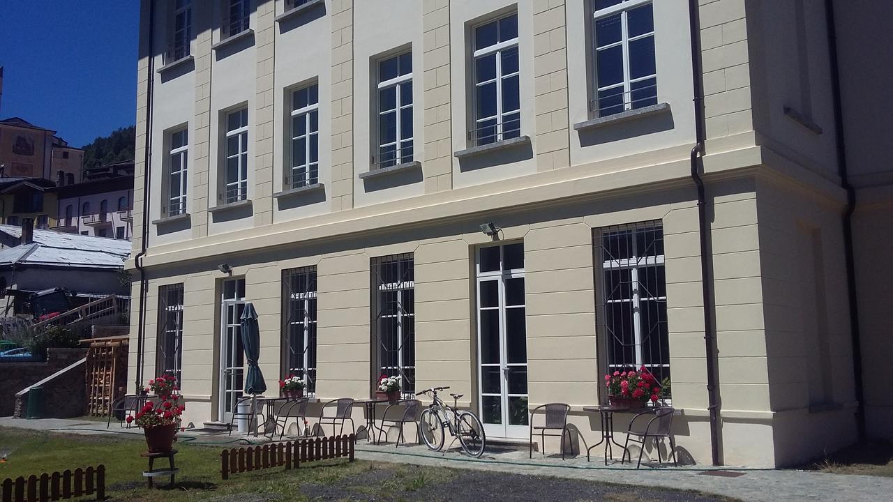 La Vecchia Scuola Bed & Breakfast Villa d'Allegno ภายนอก รูปภาพ