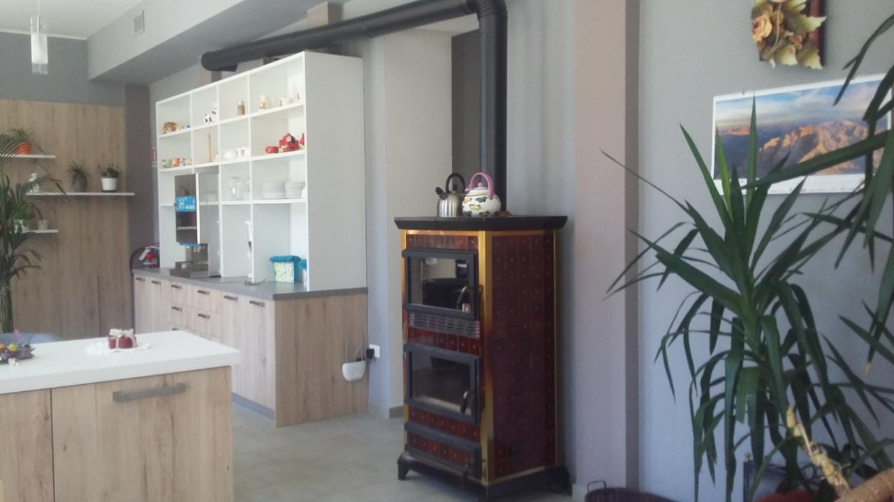 La Vecchia Scuola Bed & Breakfast Villa d'Allegno ภายนอก รูปภาพ