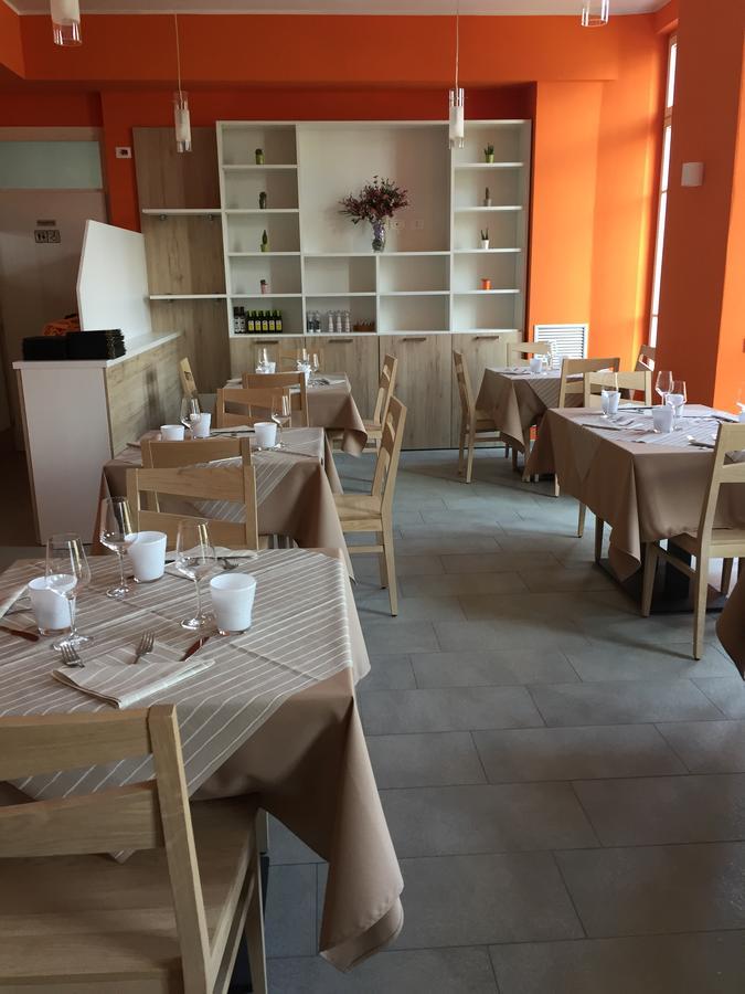 La Vecchia Scuola Bed & Breakfast Villa d'Allegno ภายนอก รูปภาพ