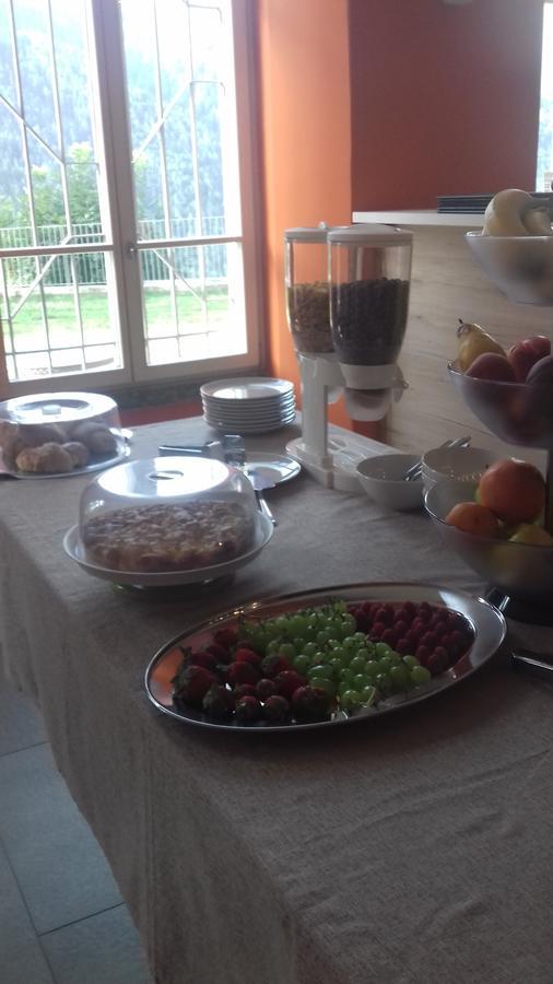La Vecchia Scuola Bed & Breakfast Villa d'Allegno ภายนอก รูปภาพ